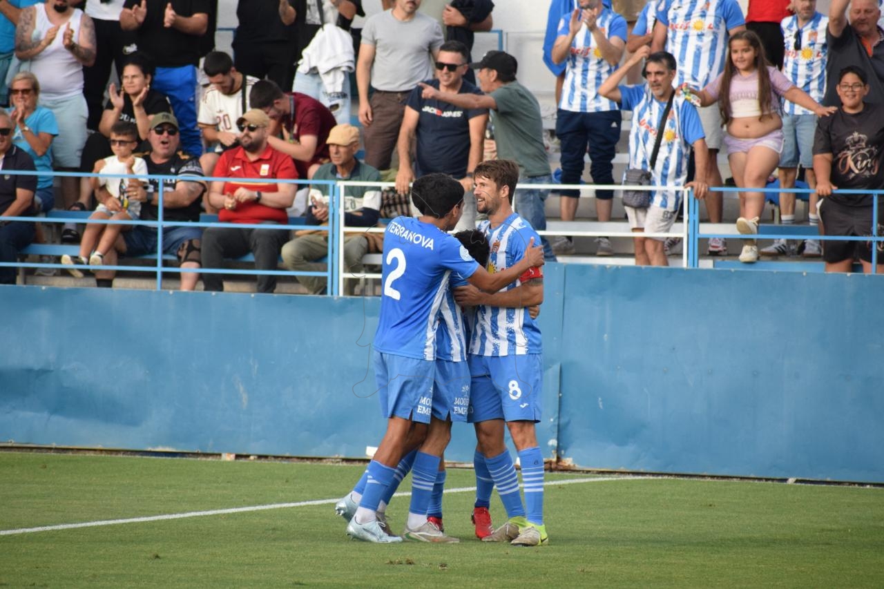 Image for Águilas 2 - 1 Utebo  / CRÓNICA // El Águilas invita a la última ronda