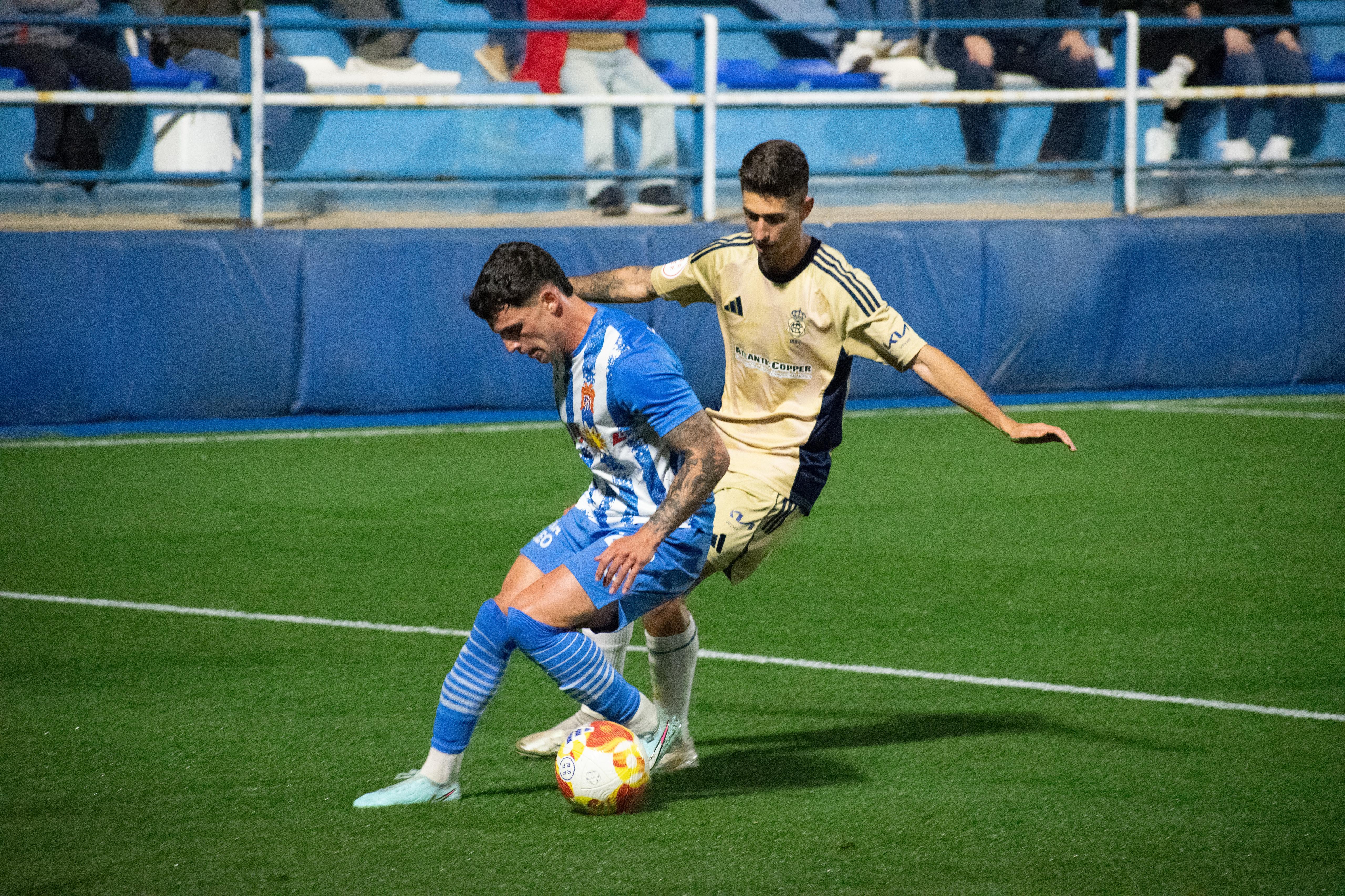 Image for Águilas 0 - 0 Recreativo de Huelva  / CRÓNICA // La historia, a veces, también la escriben los que empatan