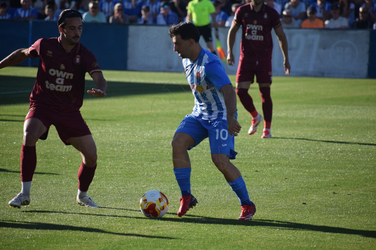 Image for Águilas 2 - 0 Lorca / CRÓNICA // Otra página de oro para seguir soñando