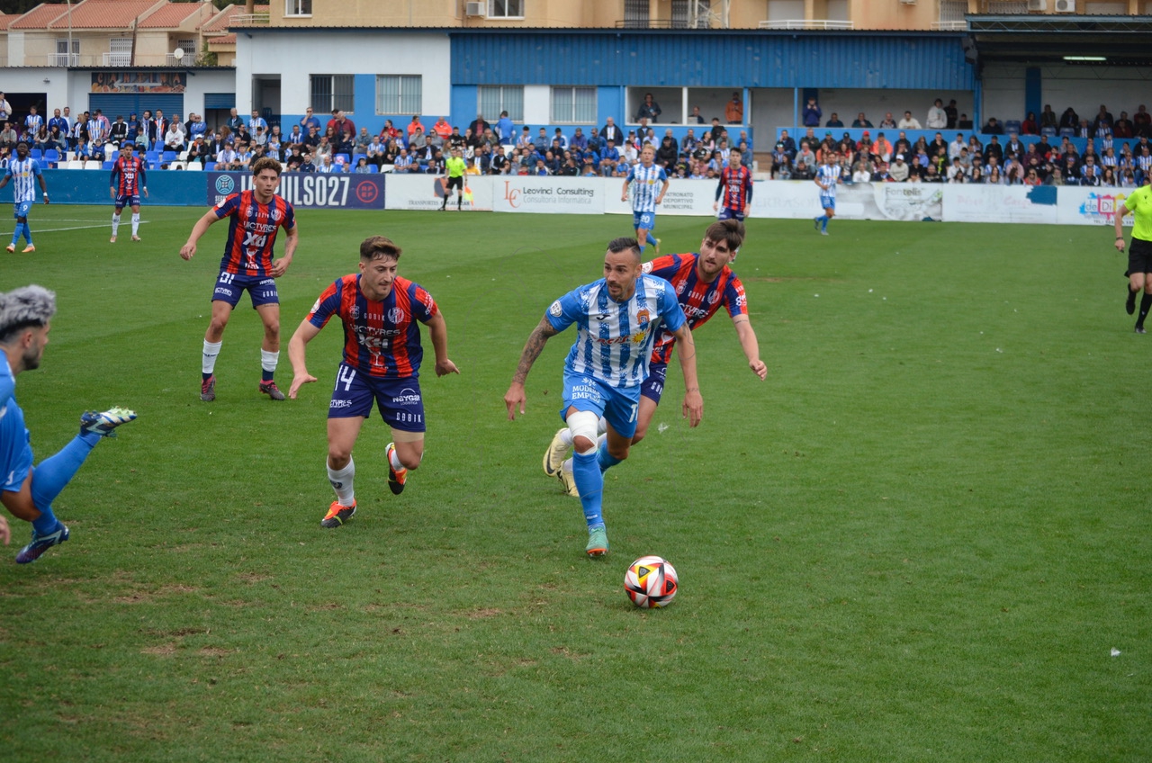 Image for Águilas F.C. 1 - 1 Yeclano Dptvo. | CRÓNICA | Orgullo por este equipo, frustración por lo demás
