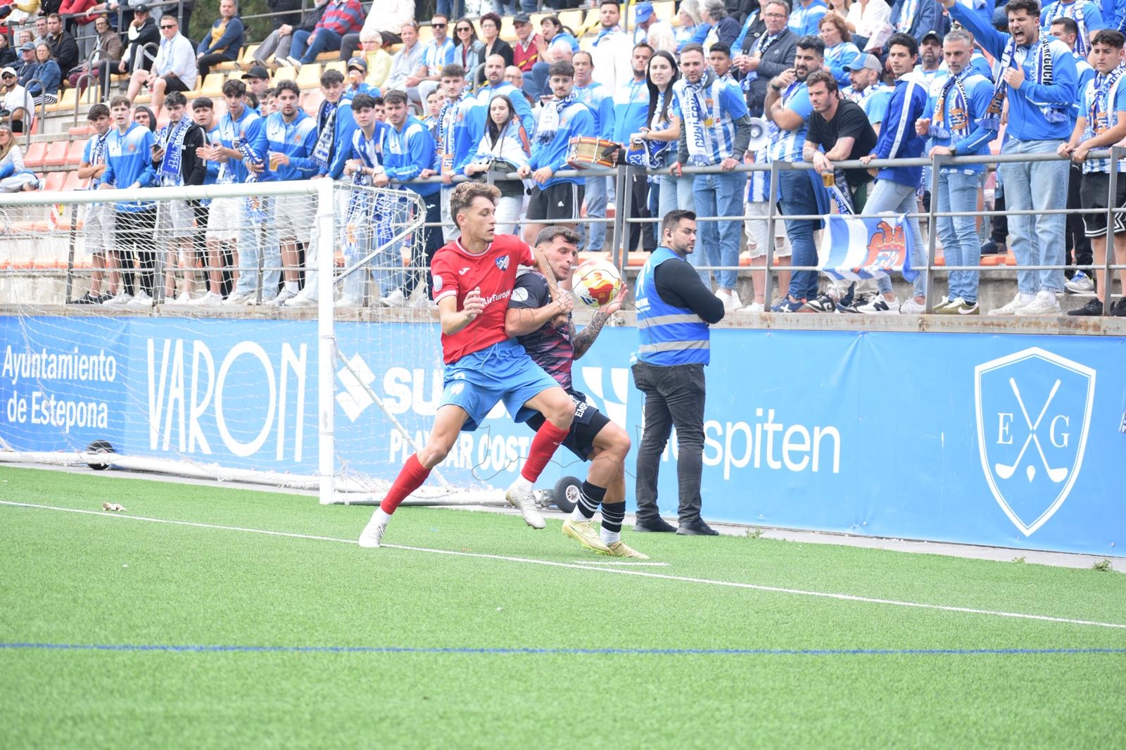 Estepona 2 - 1 Águilas / CRÓNICA // Que todos los días difíciles fuesen como este
